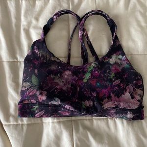 Lululemon #likenew size 4 Energy Bra